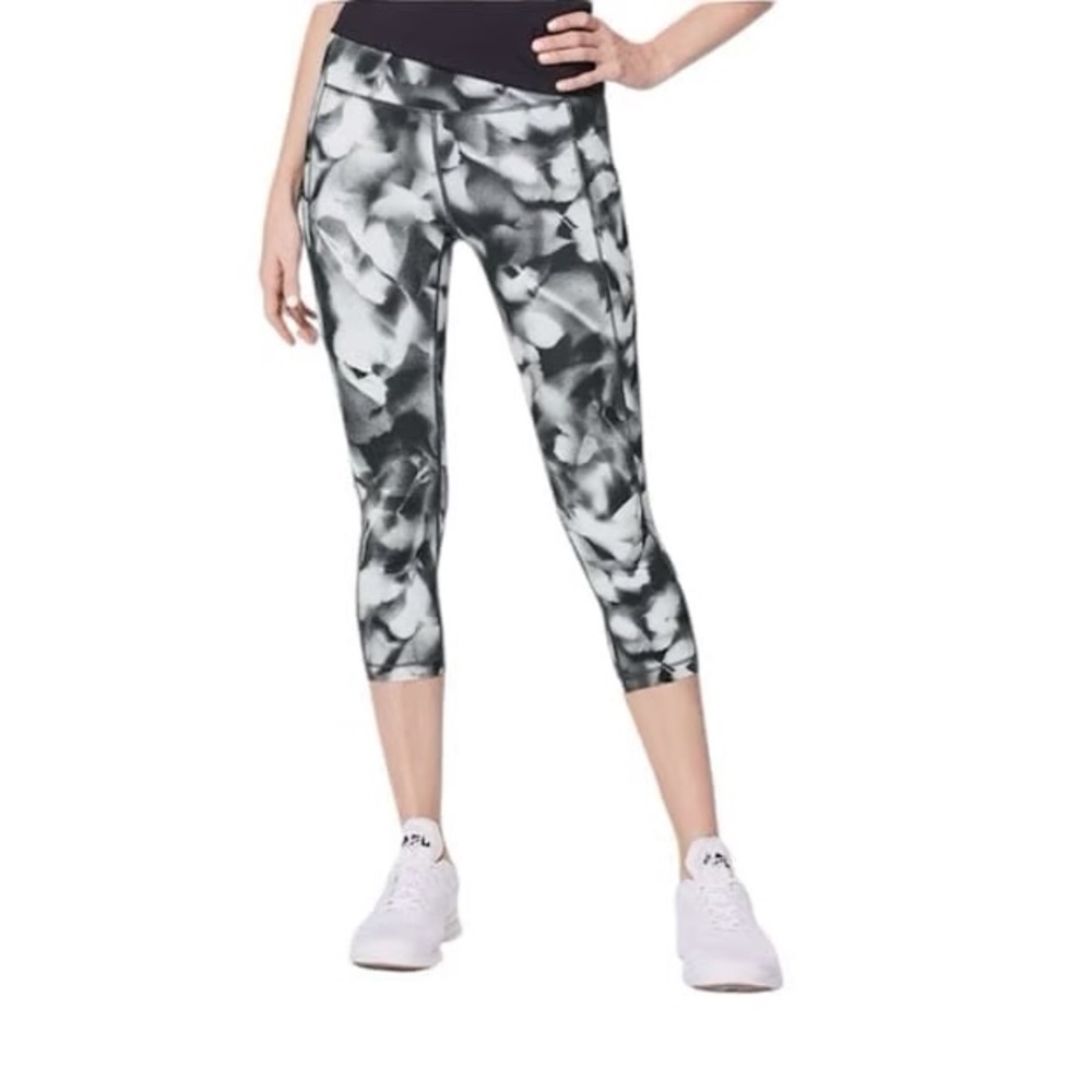 Lululemon Athletica Black and White Patterned Leggings Size 6